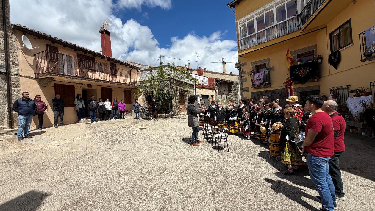 HOYOCASERO (ÁVILA)