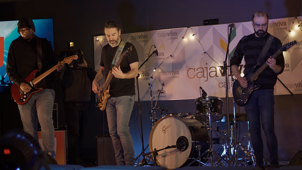 Diegovisión y su banda