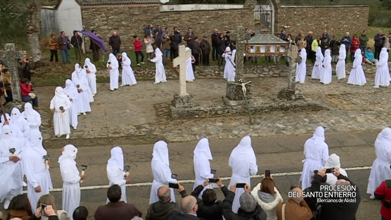 Procesión del Santo Entierro (Bercianos de Aliste, Zamora)