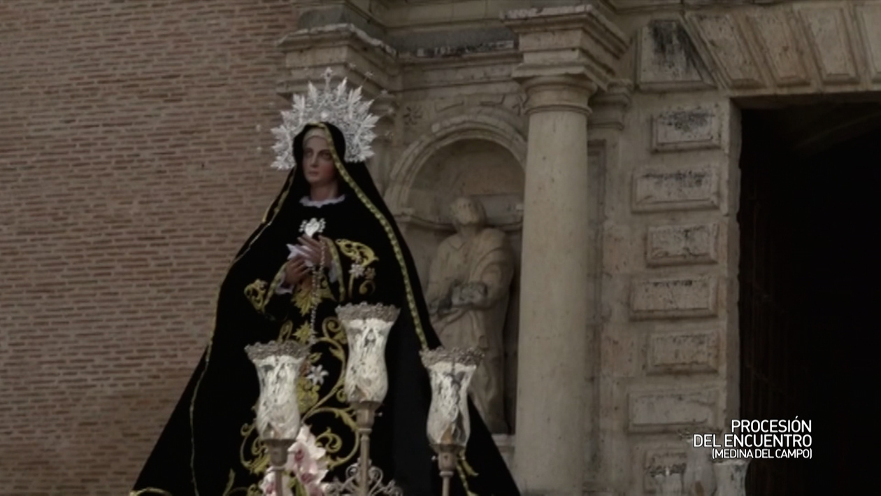 Procesión del encuentro de la Soledad y Virgen de la Alegría (Medina del Campo)