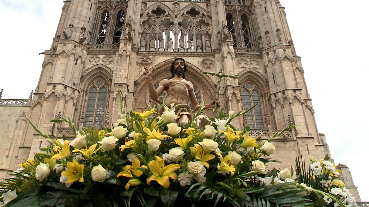 T2/E3: Encuentro León XIV, III centenario Cofradía Ntra. Sra. de la Alegría y Dulzainas de Macotera