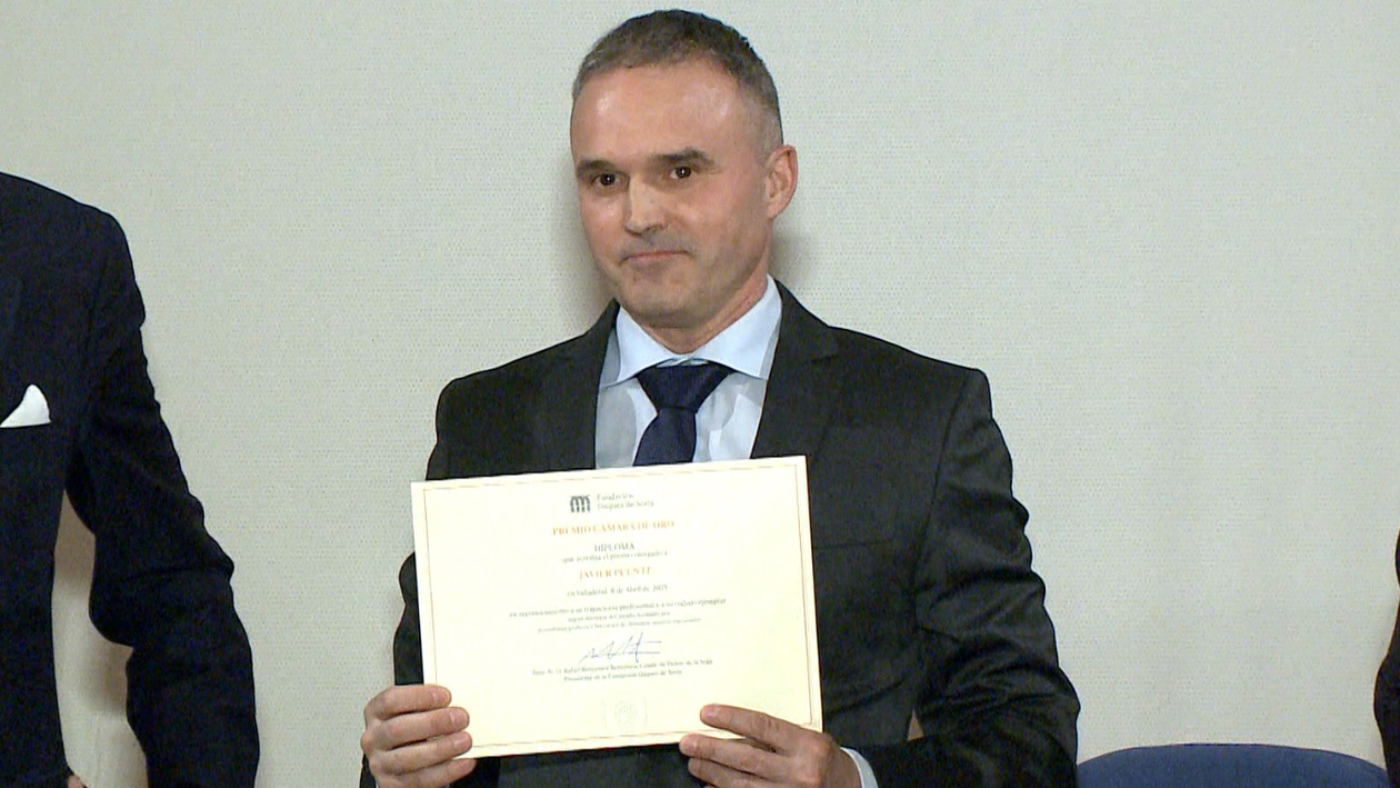 El realizador de CyLTV Javier Puente recibe el Premio ‘Cámara de Oro’ de la Fundación Duques de Soria