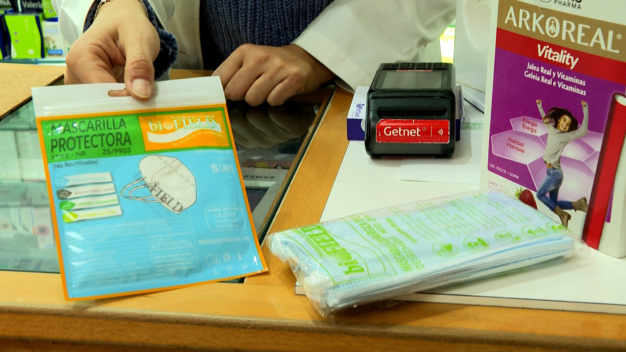 Se disparan las ventas de antigripales y mascarillas en Castilla y León