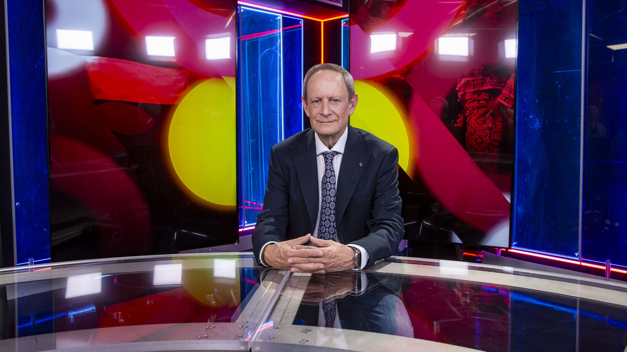 Carlos Martín Santoyo, director del espacio de CyLTV 'Grana y oro', premiado por la Peña Taurina Abulense por la divulgación de la tauromaquia