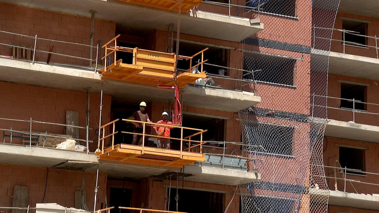 El precio de la vivienda se dispara en Castilla y León ante la falta de suelo y el efecto Madrid