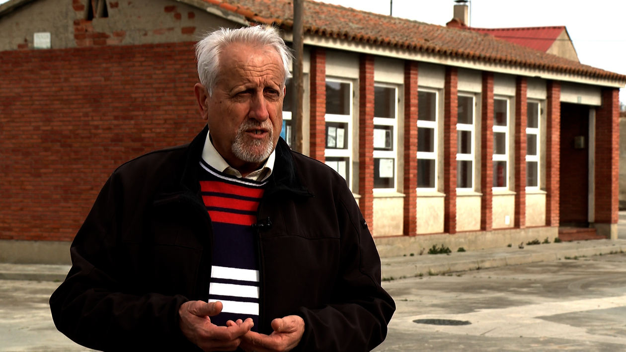 El hombre que lleva 20 años presidiendo su mesa electoral