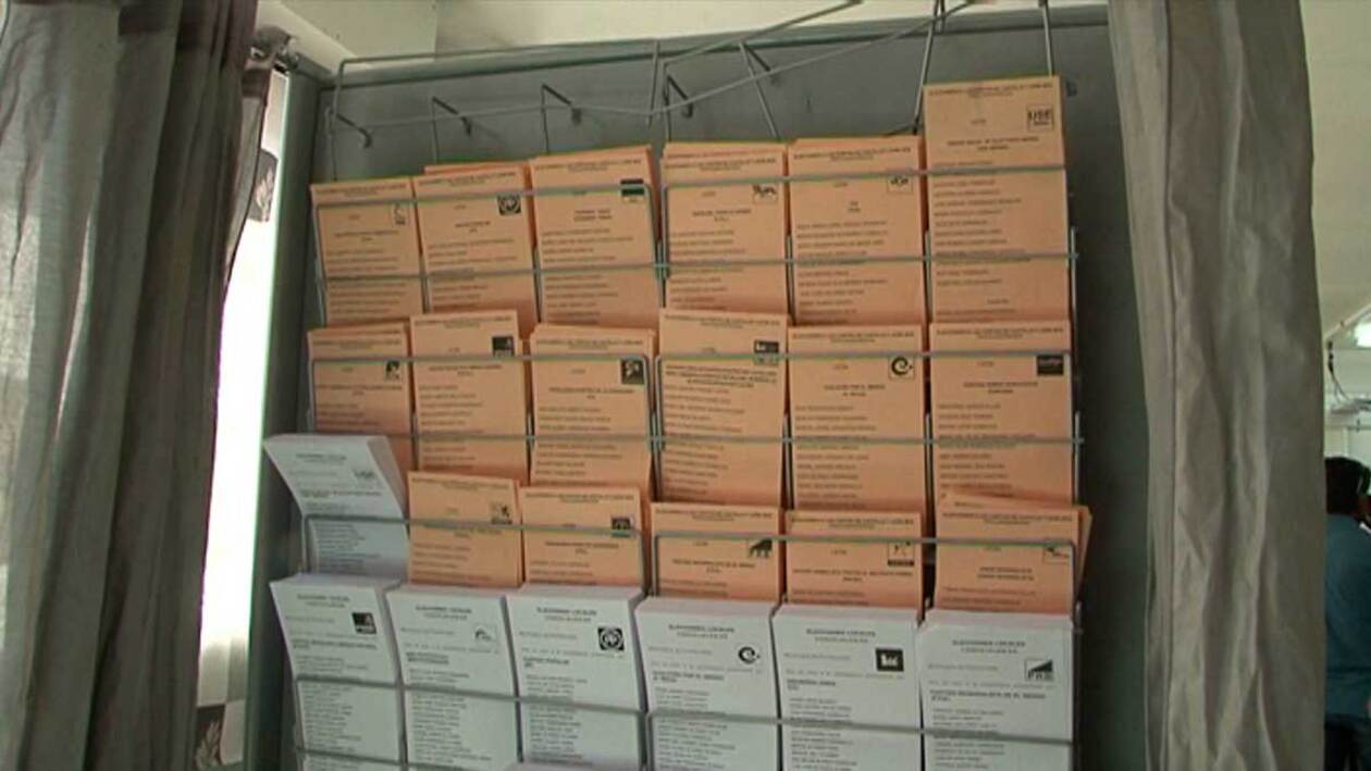 Día 1 de campaña: Sanidad, apoyo empresarial y educación centran los mensajes de los candidatos