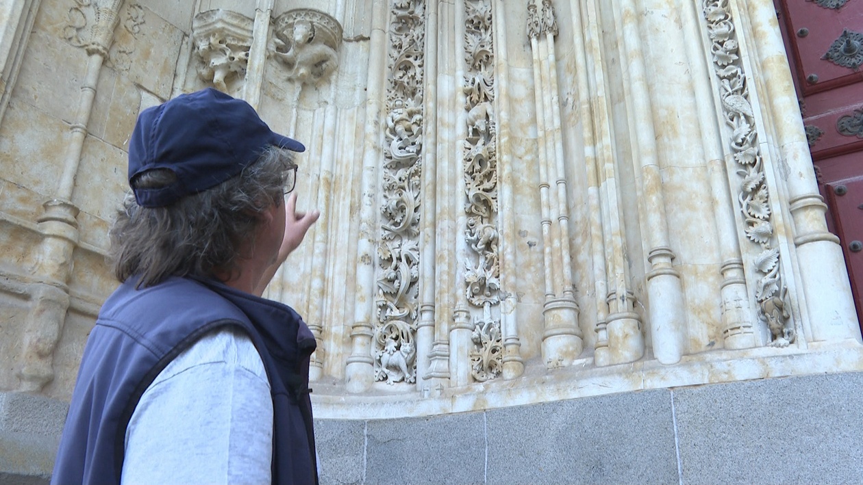 El padre del astronauta y de otras extrañas figuras charras