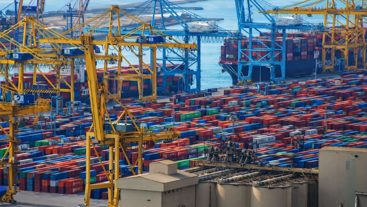 Un reportaje de CyLTV sobre aranceles se alza con el Premio de Periodismo de la Cámara de Valladolid en la categoría de Televisión