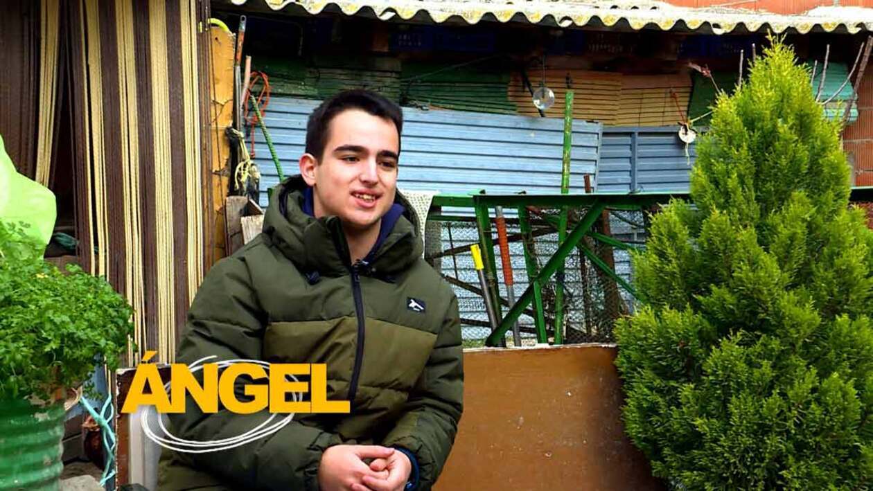 T1/E2: Ángel, el niño que ha devuelto la ilusión a Tórtoles de Esgueva (Burgos)