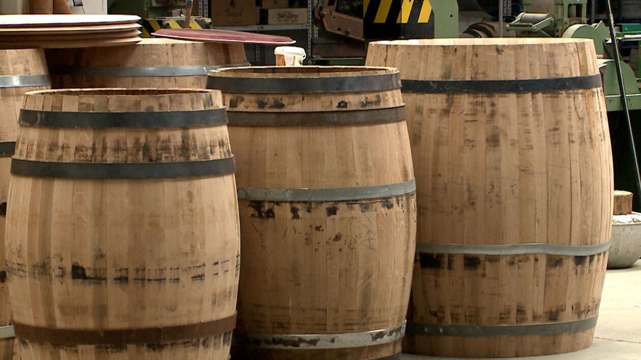 La vida detrás de las barricas de vino