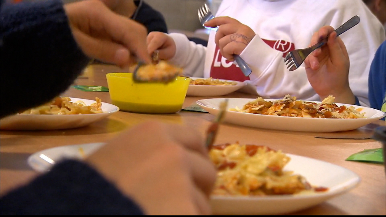 El comedor escolar se convierte en aula de alimentación saludable