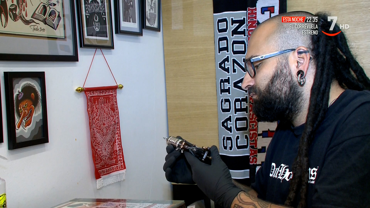 Tatuajes solidarios que curan el alma y ayudan a cerrar etapas